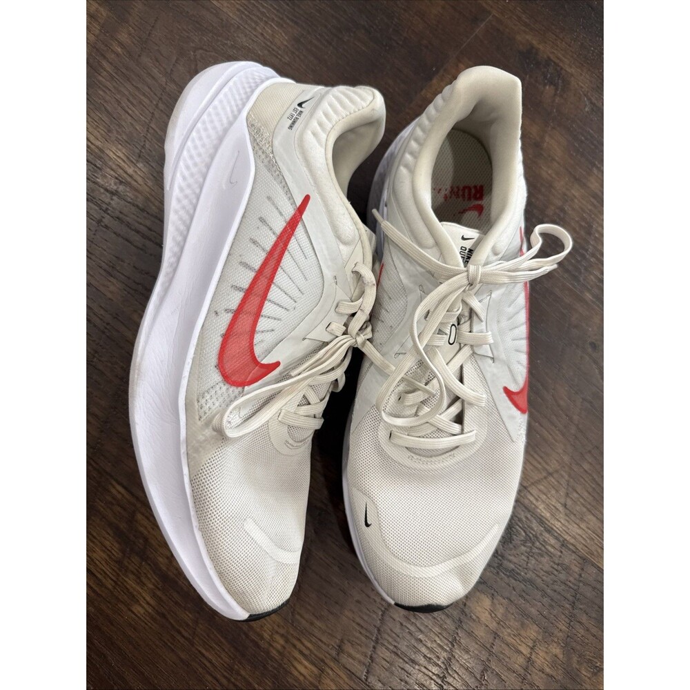 Nike Quest 5 Running Shoes Men’s Size 10.5 White Red Black DD0204-007  Trainers